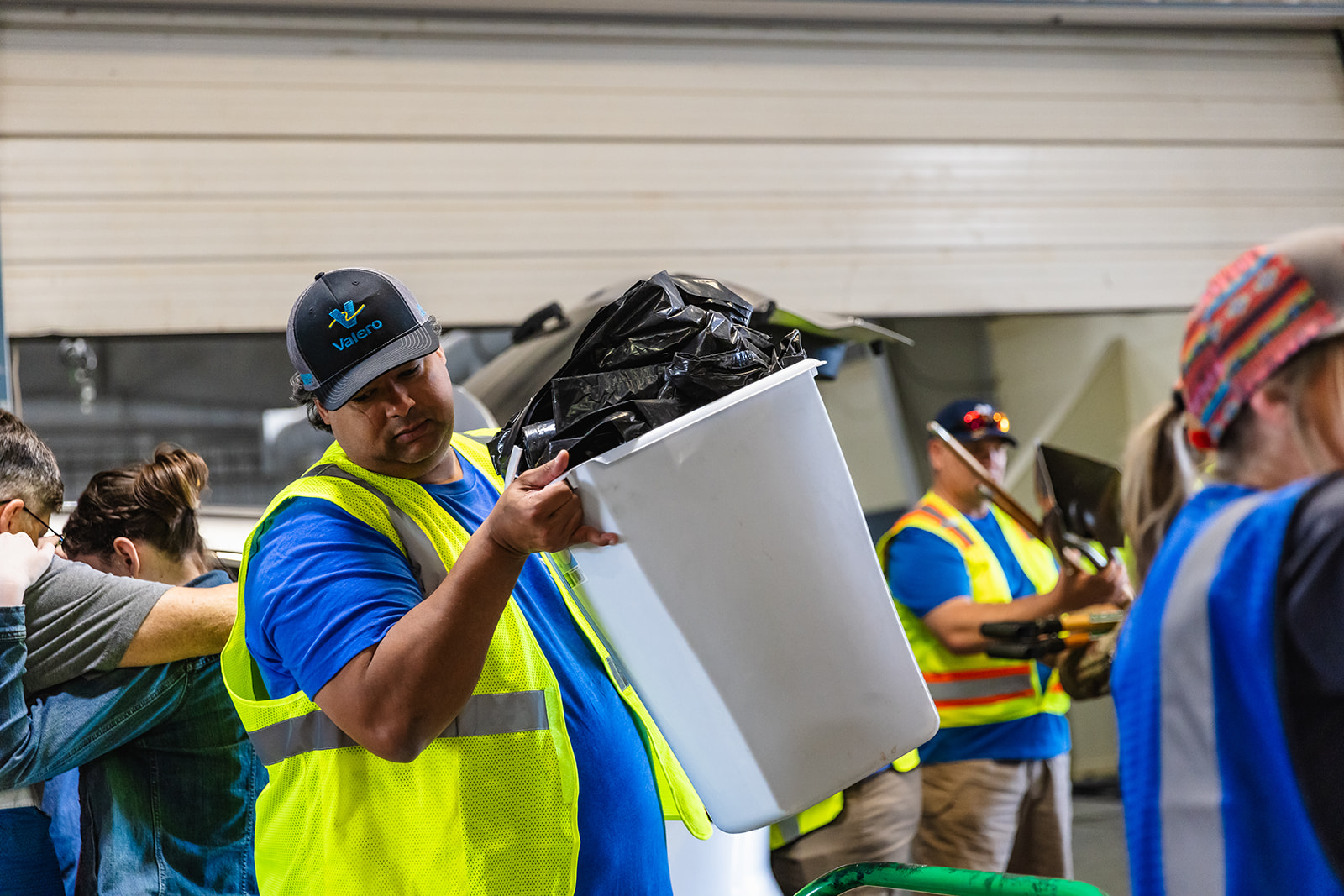 Valero Ardmore Employee Volunteer