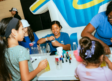 Valero Volunteers demo experiment with local Houston kids